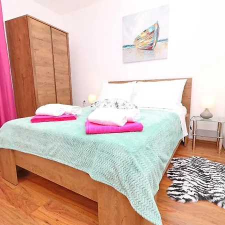 Vila Mila * Vela Luka